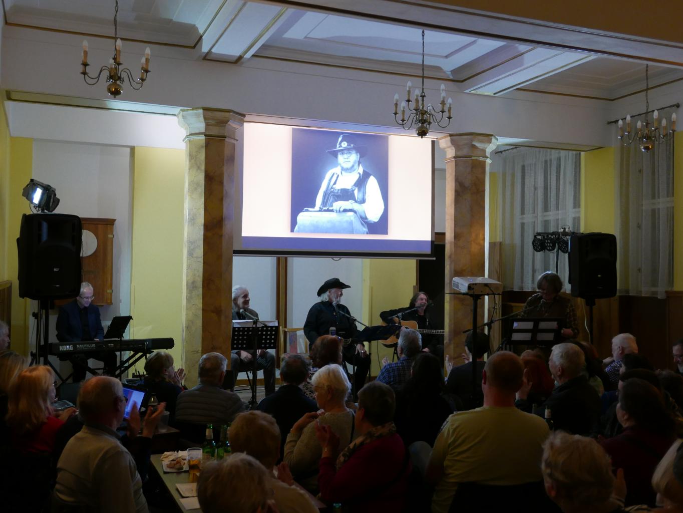 Hudební pocta country legendě v Dejvicích