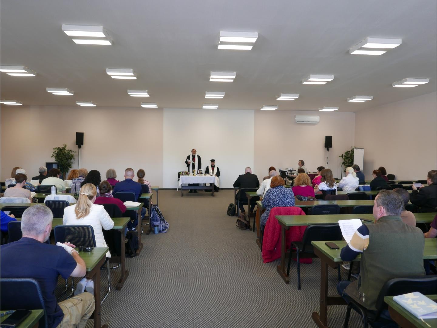 Záběry ze Synody duchovních a kazatelů Pražské diecéze