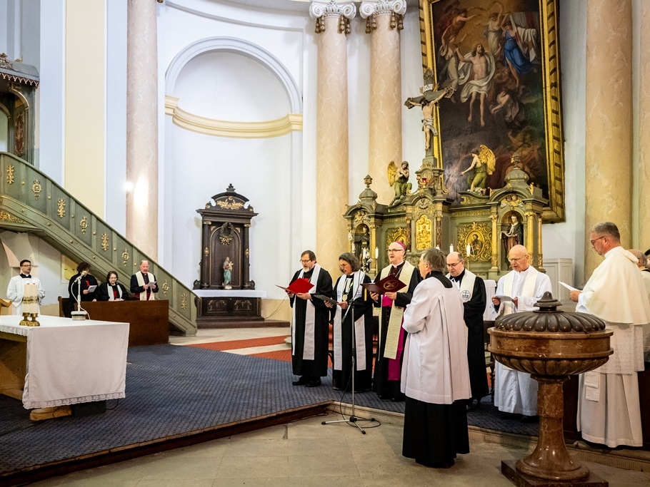 Bohoslužba smíření v Terezíně: uzdravme a zacelme rány minulosti!