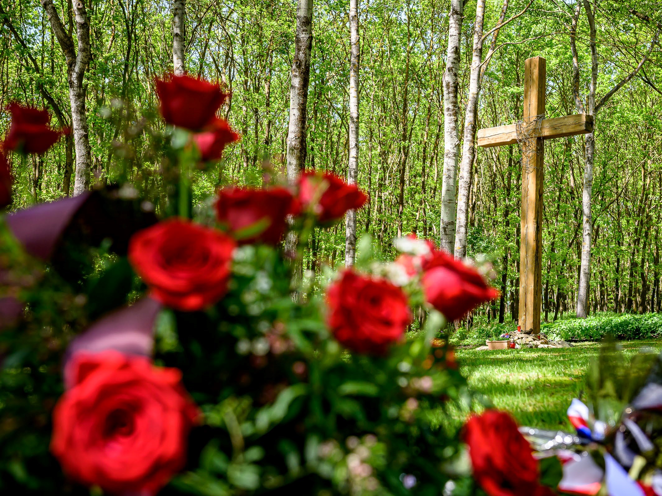 Pietní akt k uctění památky obětí holokaustu Romů a Sintů v Letech u Písku