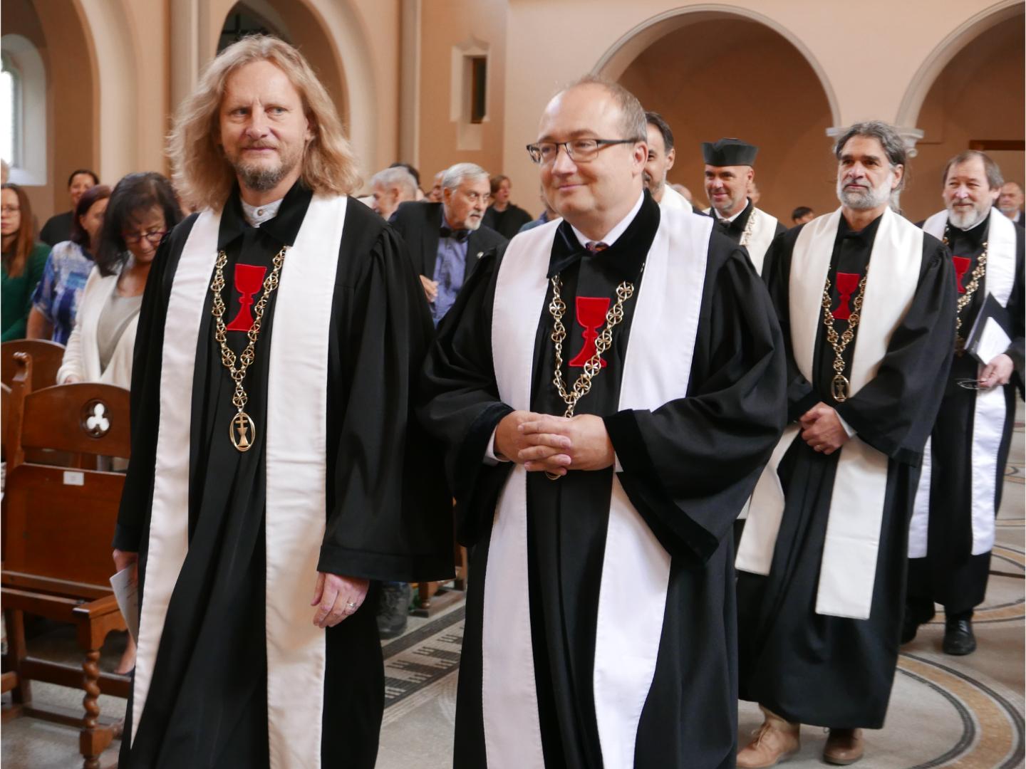 Fotostřípky z 2. zasedání IX. sněmu CČSH