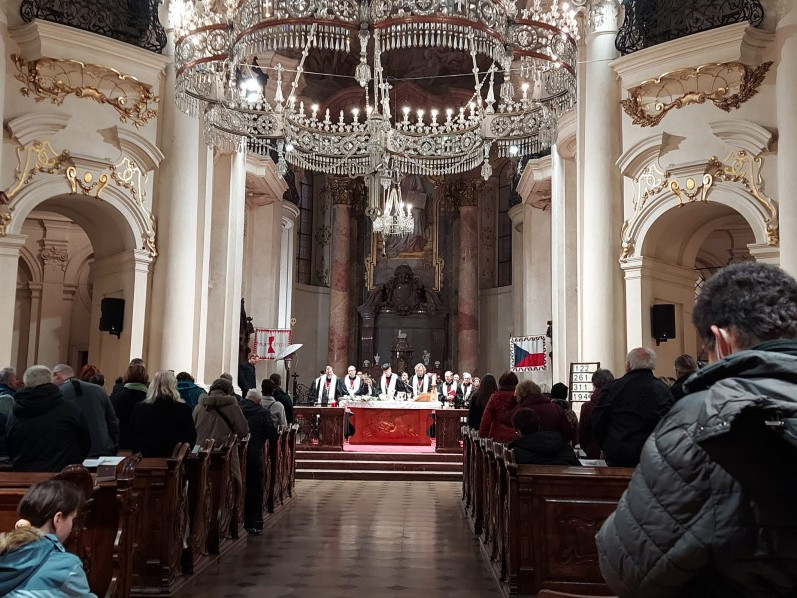 Bohoslužba k 103. výročí Církve československé husitské v chrámu sv. Mikuláše