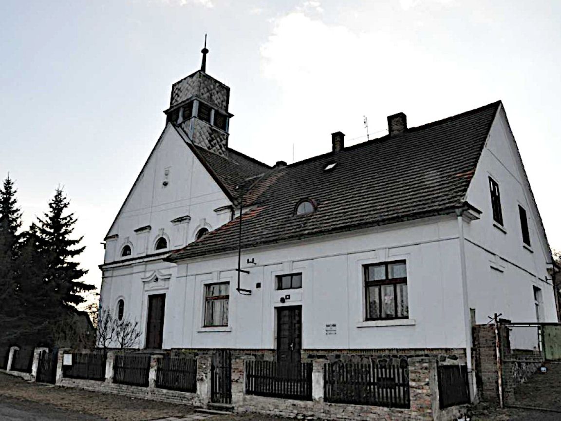 Náboženská obec Církve československé husitské v Chožově 